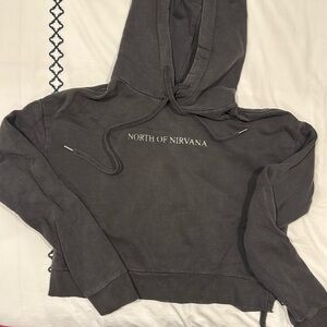 KSUBI north of nirvana crop hoodie